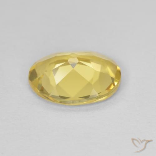 Béryl Jaune doré léger naturelle ovale, 1.70 ct, VVS