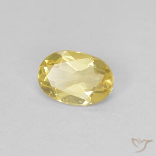 Béryl Jaune doré léger naturelle ovale, 0.64 ct, VVS-VS