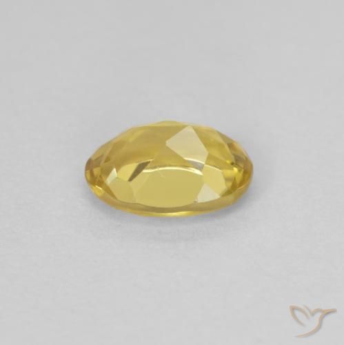 Béryl Jaune clair naturelle ovale, 0.74 ct, VVS-VS