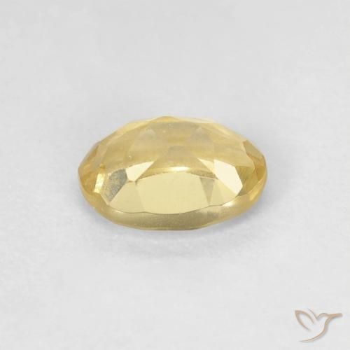 Béryl Jaune clair naturelle ovale, 0.80 ct, VVS-VS