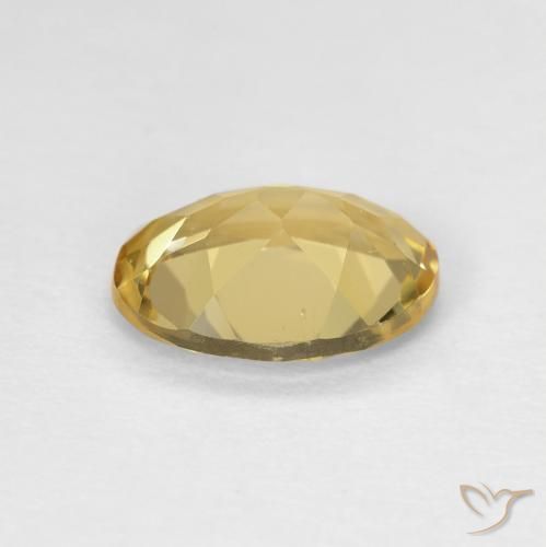Béryl Jaune moyen naturelle ovale, 1.50 ct, VVS-VS