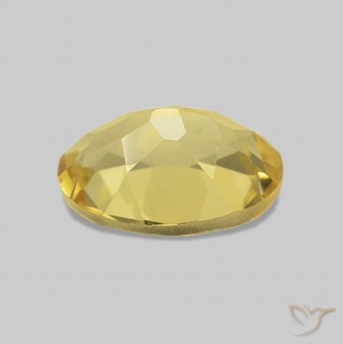 Béryl Jaune clair naturelle ovale, 0.70 ct, VVS-VS