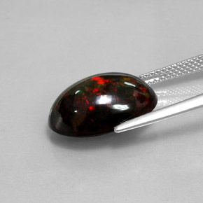 Opale noire multicolore naturelle coupe ovale, 5,05 ct, opaque