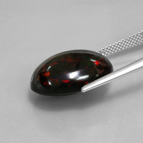 Opale noire multicolore naturelle coupe ovale, 8,82 ct, opaque