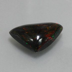 Opale noire multicolore naturelle trillion, 3,94 ct, opaque