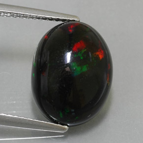 Opale noire multicolore naturelle coupe ovale, 4,50 ct, opaque