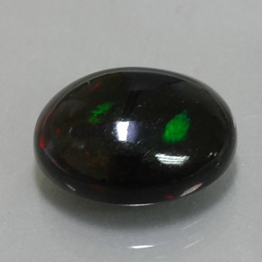 Opale noire multicolore naturelle coupe ovale, 4,50 ct, opaque