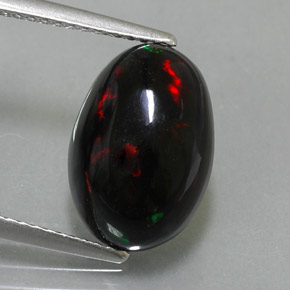 Opale noire multicolore naturelle coupe ovale, 3,75 ct, opaque