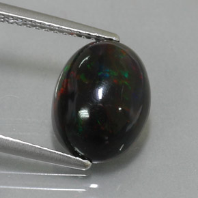Opale noire multicolore naturelle coupe ovale, 2,73 ct, opaque