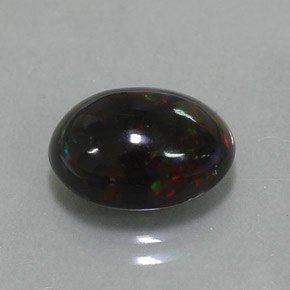 Opale noire multicolore naturelle coupe ovale, 2,73 ct, opaque