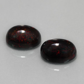 Achetez naturel ct multicolore opale noire gems, coupe ovale, en provenance ethiopie chez gemselect. en stock, livraison internationale!