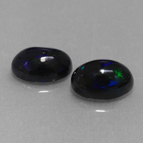 Achetez naturel ct multicolore opale noire gems, coupe ovale, en provenance ethiopie chez gemselect. en stock, livraison internationale!