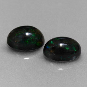 Achetez naturel ct multicolore opale noire gems, coupe ovale, en provenance ethiopie chez gemselect. en stock, livraison internationale!
