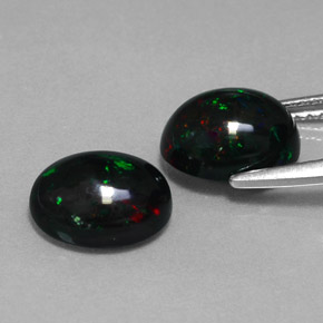 Achetez naturel ct multicolore opale noire gems, coupe ovale, en provenance ethiopie chez gemselect. en stock, livraison internationale!