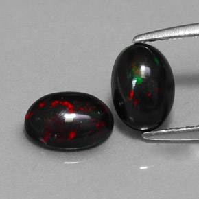 Achetez naturel ct multicolore opale noire gems, coupe ovale, en provenance ethiopie chez gemselect. en stock, livraison internationale!