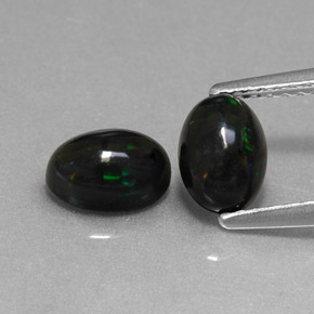 Achetez naturel ct multicolore opale noire gems, coupe ovale, en provenance ethiopie chez gemselect. en stock, livraison internationale!