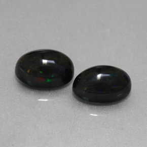 Achetez naturel ct multicolore opale noire gems, coupe ovale, en provenance ethiopie chez gemselect. en stock, livraison internationale!