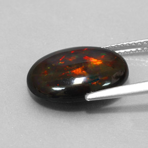 Opale noire multicolore naturelle coupe ovale, 3,17 ct, opaque