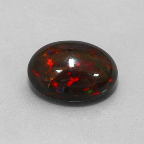 Opale noire multicolore naturelle coupe ovale, 3,73 ct, opaque