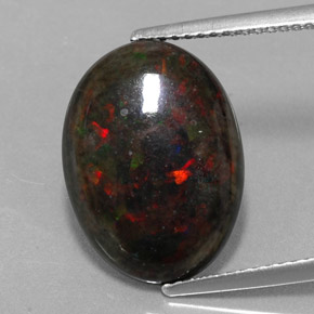 Opale noire multicolore naturelle coupe ovale, 3,60 ct, opaque