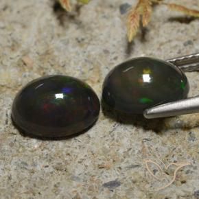 Shop natural 2.65ct Multicolore Opale noire gems, ovale, from Ethiopie at GemSelect. In stock, global shipping!