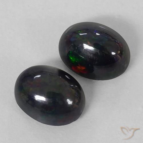 Shop natural 2.74ct Multicolore Opale noire gems, ovale, from Ethiopie at GemSelect. In stock, global shipping!
