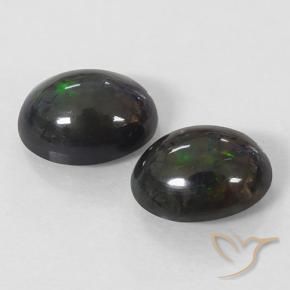 Shop natural 2.40ct Multicolore Opale noire gems, ovale, from Ethiopie at GemSelect. In stock, global shipping!