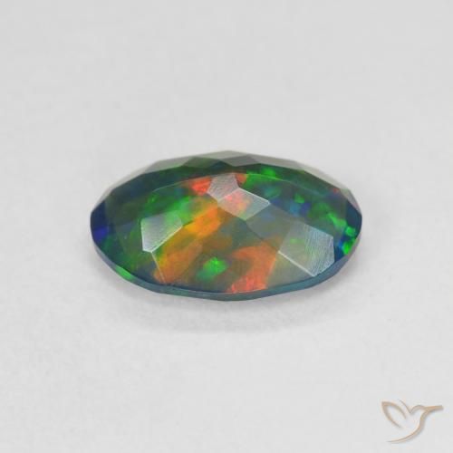 Opale noire Multicolore naturelle ovale, 1.05 ct, Translucide