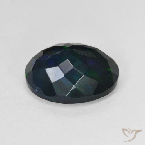 Opale noire Multicolore naturelle ovale, 2.93 ct, Translucide