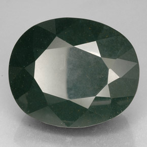 Héliotrope vert naturelle coupe ovale, 102,65 ct, opaque