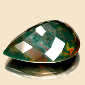 Héliotrope vert naturelle en forme de poire, 17,50 ct, opaque