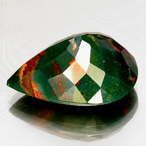 Héliotrope vert naturelle en forme de poire, 16,93 ct, opaque