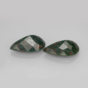 Achetez naturel ct vert héliotrope gems, en forme de poire, en provenance madagascar chez gemselect. en stock, livraison internationale!