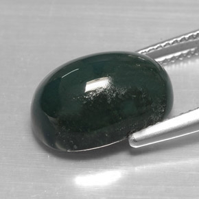 Héliotrope vert naturelle coupe ovale, 7,81 ct, opaque