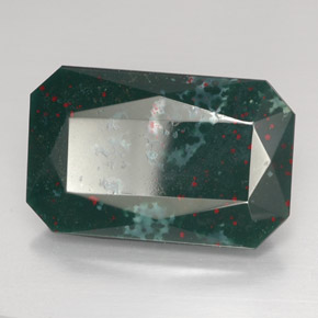 Pierre de sang Vert Tacheté naturelle Taille émeraude, 34.37 ct, Opaque