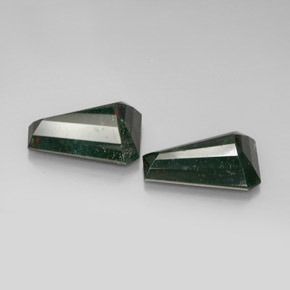 Achetez naturel ct vert héliotrope gems, forme fantaisie, en provenance madagascar chez gemselect. en stock, livraison internationale!