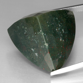 Héliotrope vert naturelle trillion, 62,13 ct, opaque