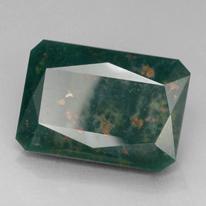 Héliotrope vert naturelle taille émeraude, 21,75 ct, opaque