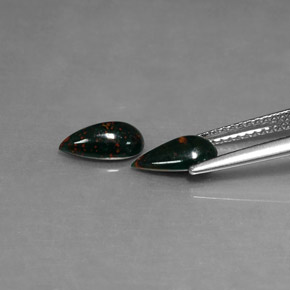 Achetez naturel ct vert héliotrope gems, en forme de poire, en provenance madagascar chez gemselect. en stock, livraison internationale!