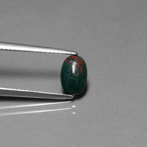 Héliotrope vert naturelle coupe ovale, 0,82 ct, opaque