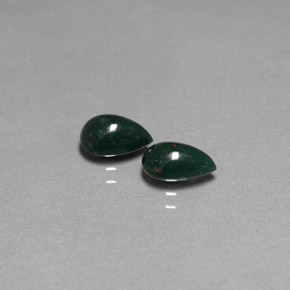 Achetez naturel ct Vert Tacheté Pierre de sang gems, En forme de poire, En provenance Madagascar chez GemSelect. En stock, livraison internationale!