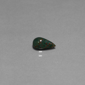 Pierre de sang Vert Tacheté naturelle En forme de poire, 0.61 ct, Opaque