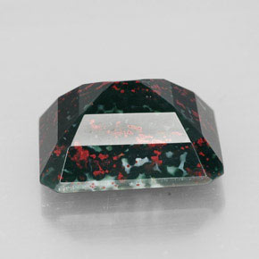 Héliotrope vert naturelle taille émeraude, 9,74 ct, opaque