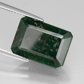 Héliotrope vert naturelle taille émeraude, 8,39 ct, opaque