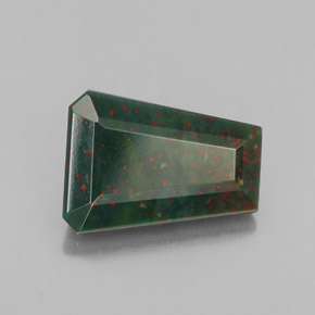 Héliotrope vert naturelle forme fantaisie, 3,76 ct, opaque