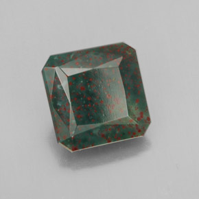 Héliotrope vert naturelle taille émeraude, 3,74 ct, opaque