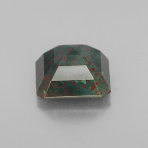 Héliotrope vert naturelle taille émeraude, 3,74 ct, opaque