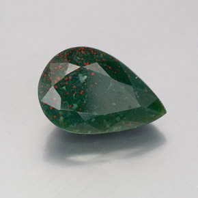 Pierre de sang Vert Tacheté naturelle En forme de poire, 3.44 ct, Opaque