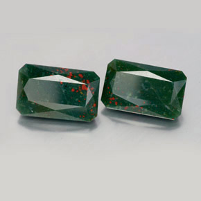 Achetez naturel ct Vert Tacheté Pierre de sang gems, Taille émeraude, En provenance Madagascar chez GemSelect. En stock, livraison internationale!