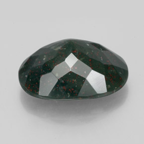 Héliotrope vert naturelle coupe ovale, 8,41 ct, opaque